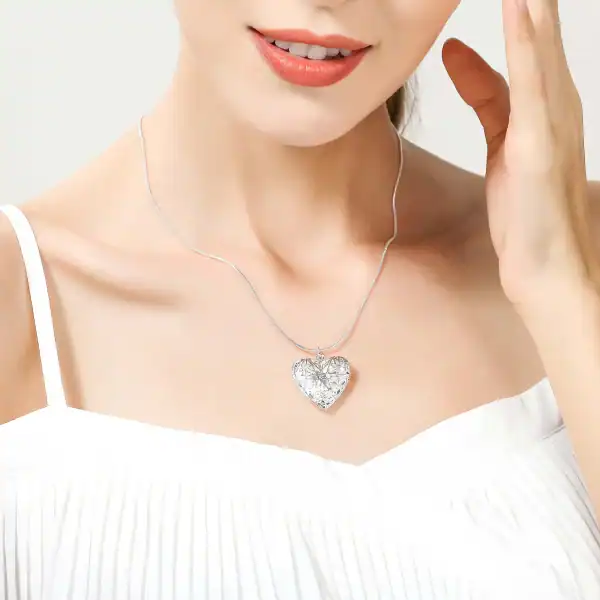 Stunning silver heart jewelry perfect for special occasions and everyday elegance.